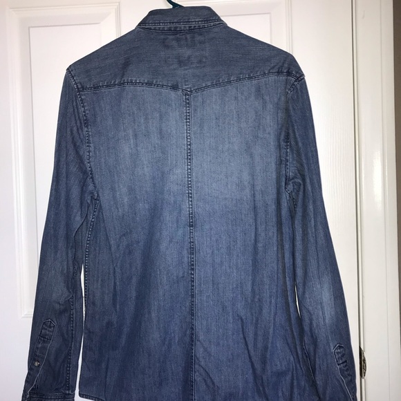 Medium blue tint denim button up - Picture 3 of 6
